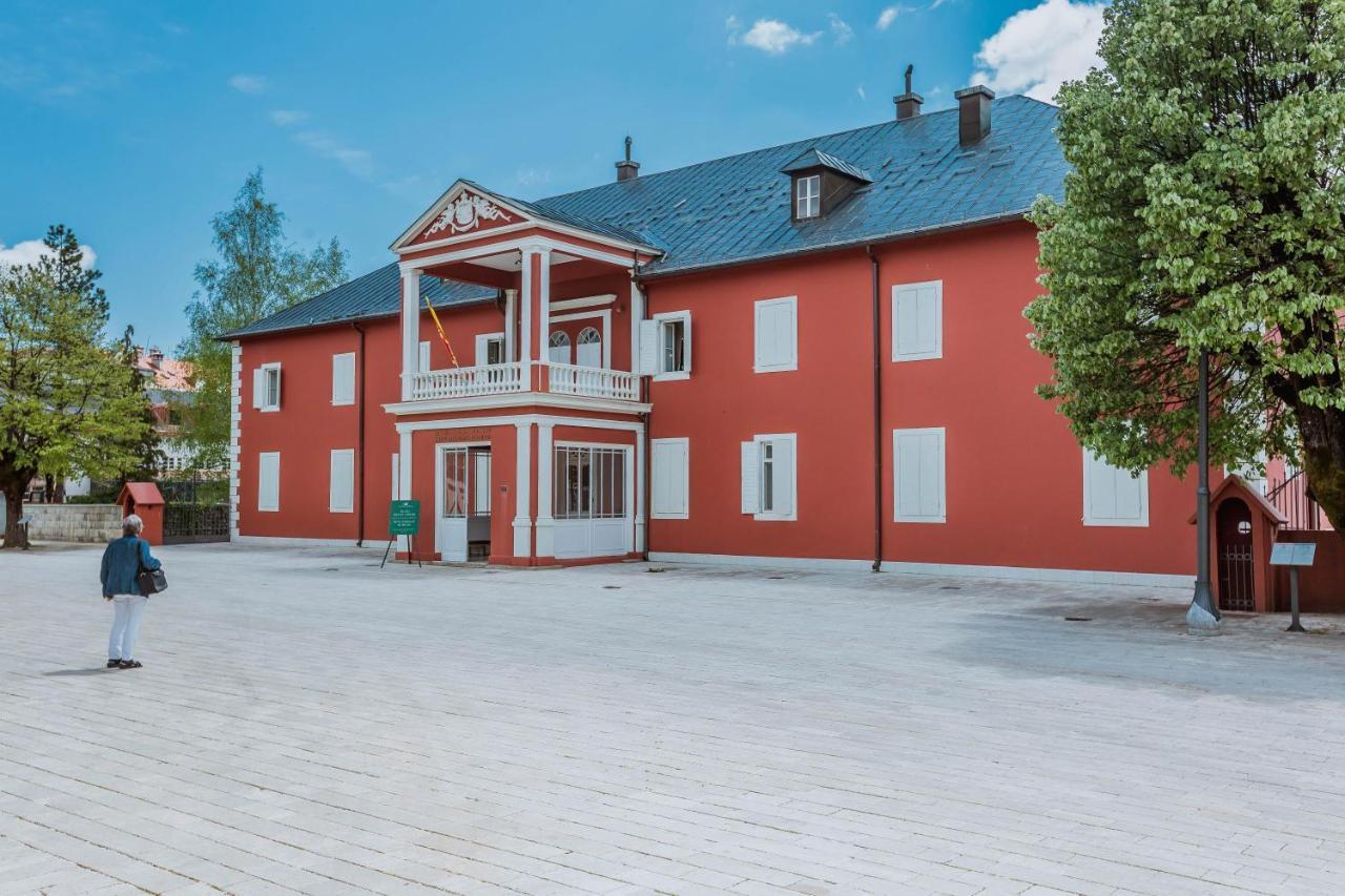 Hotel Dapčević Cetinje Buitenkant foto